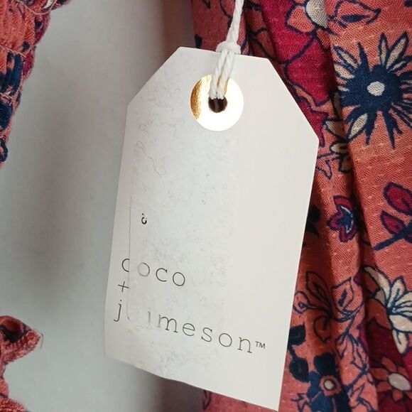 Coco + Jamieson floral smocked peasant top size small - Picture 8 of 9